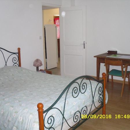 Maison - Chambre d’hôte située au cœur d Asfeld Extérieur photo