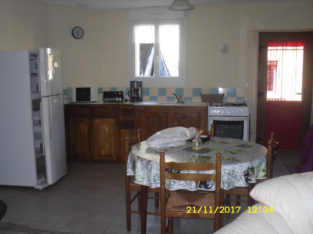 Maison - Chambre d’hôte située au cœur d Asfeld Extérieur photo